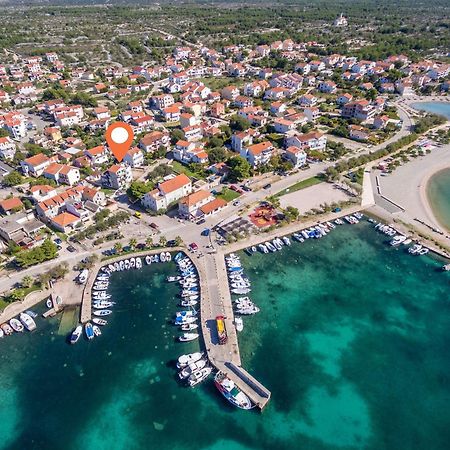 Apartments Anita Срима Екстериор снимка