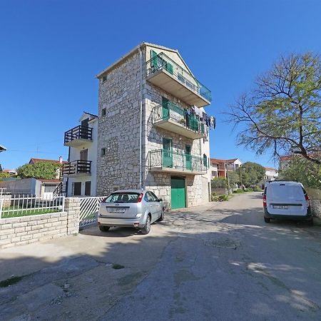 Apartments Anita Срима Екстериор снимка