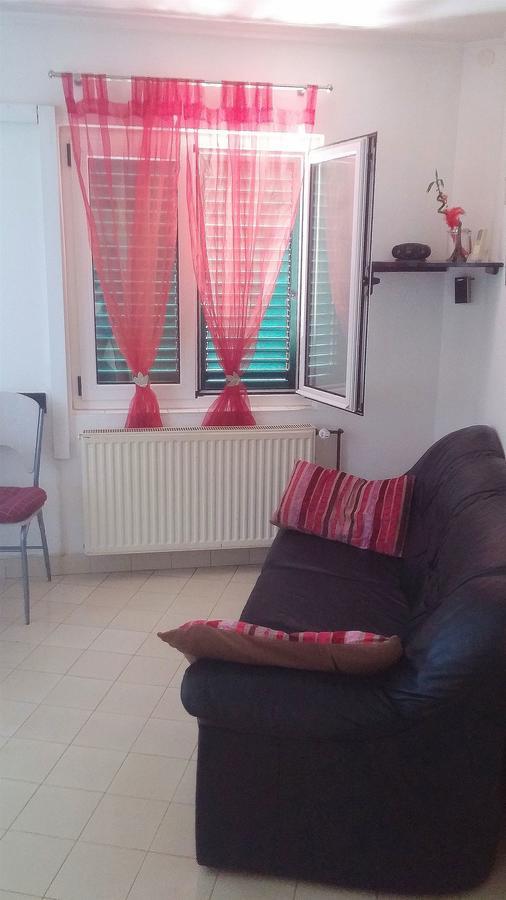 Apartments Anita Срима Екстериор снимка