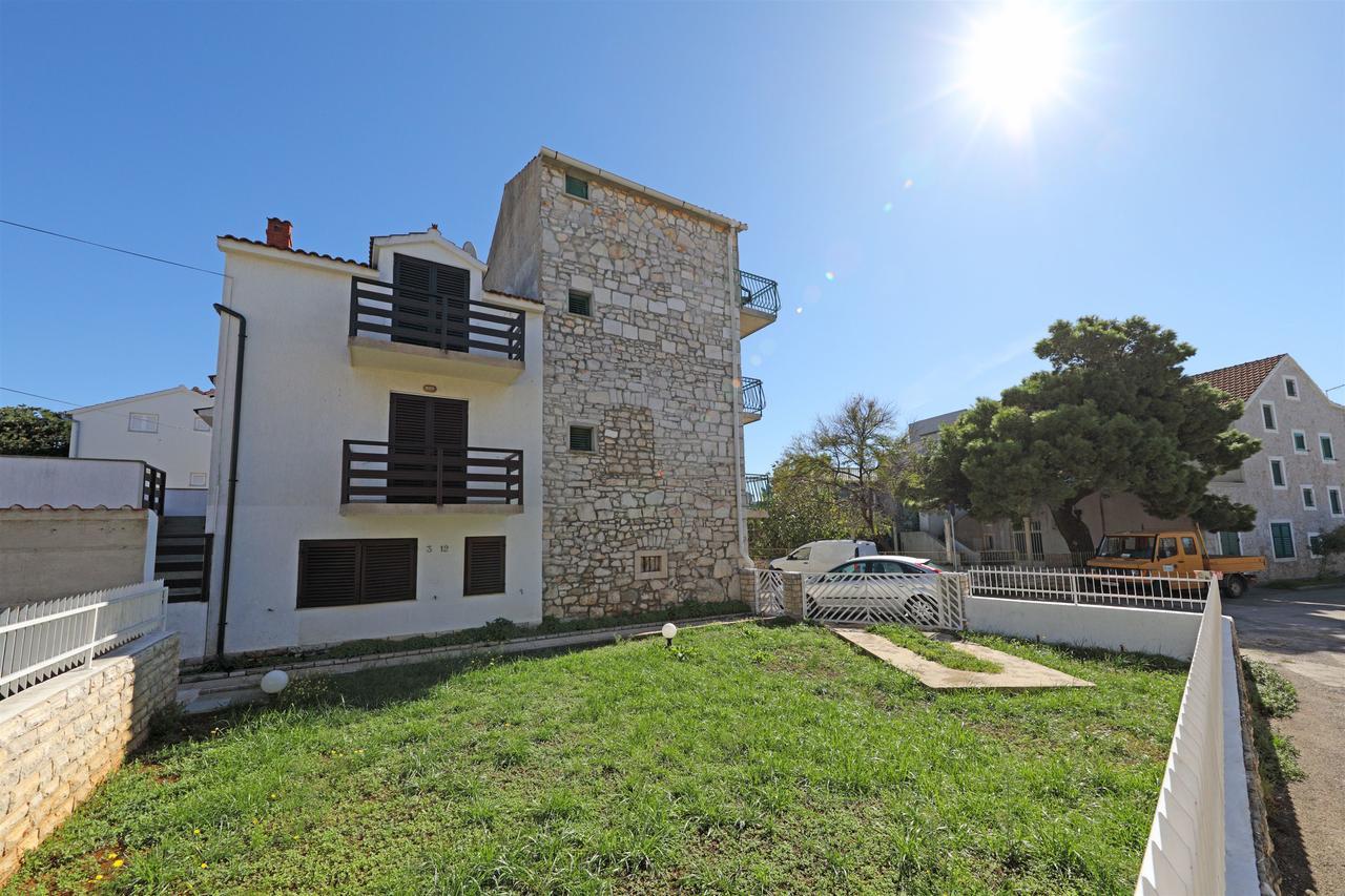 Apartments Anita Срима Екстериор снимка