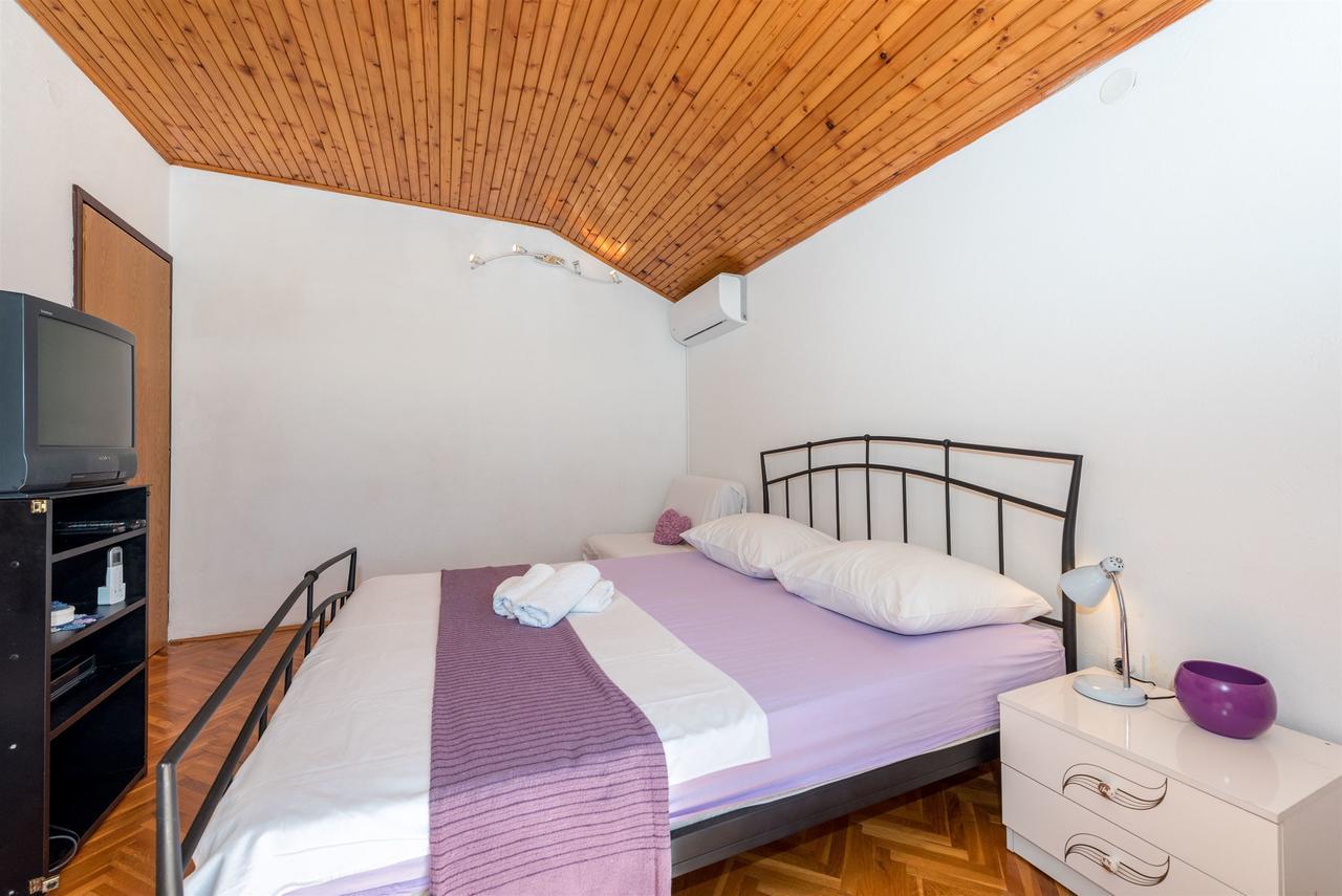 Apartments Anita Срима Екстериор снимка