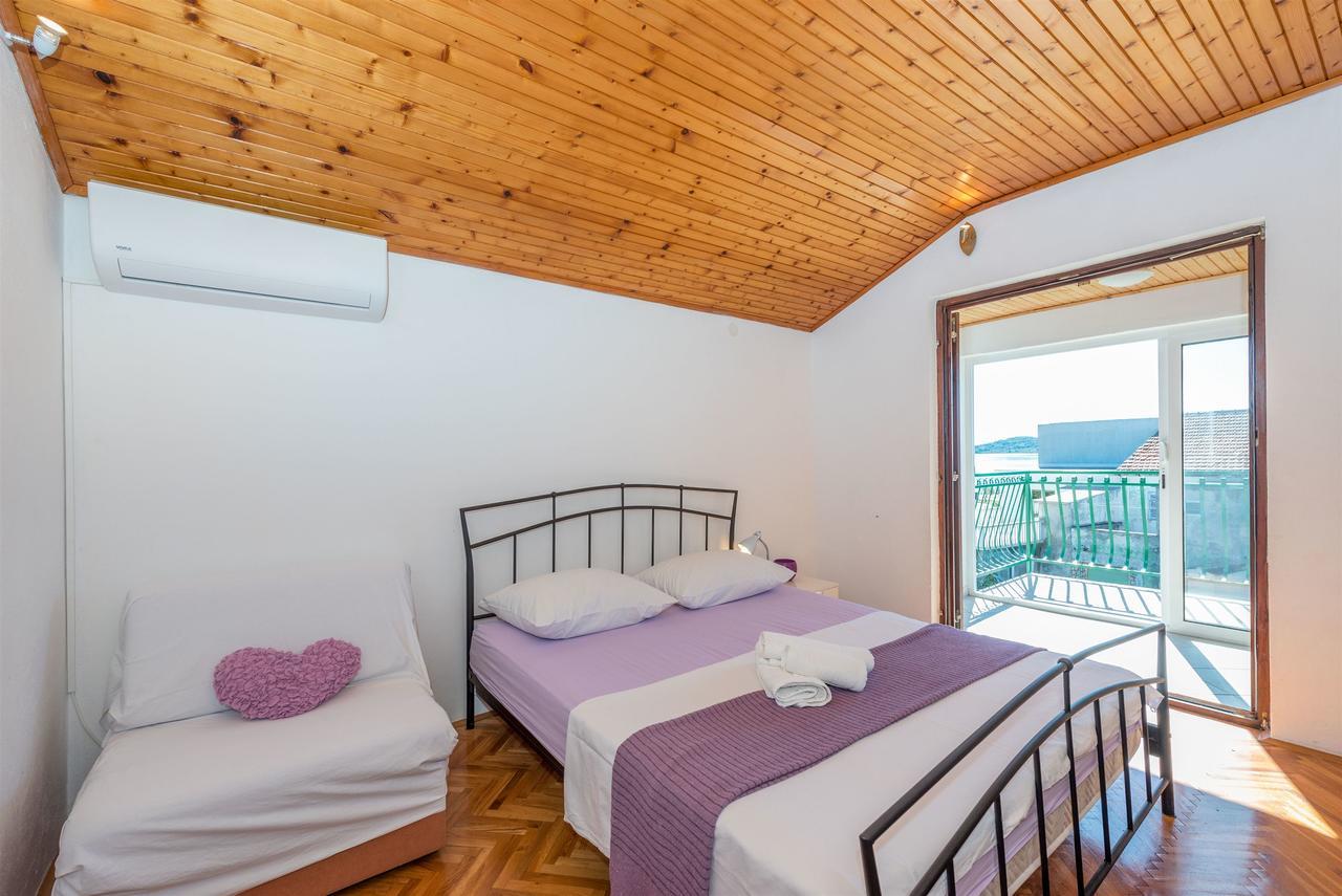 Apartments Anita Срима Екстериор снимка